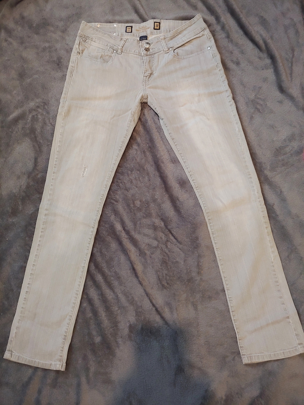 Rampage * Gray White Wash Straight Leg Jeans * Size 11 * 5 Pocket * Distressed